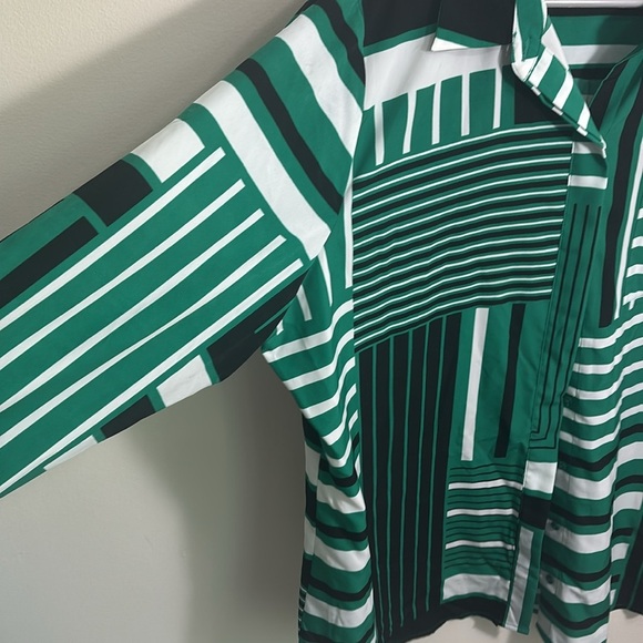Nine West Green and White Casual Button Down Shirt - Picture 3 of 6